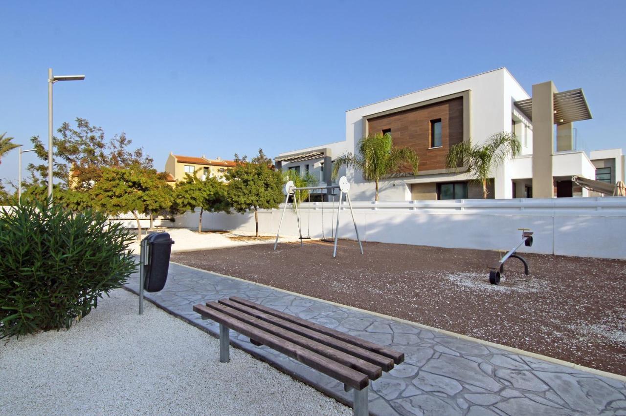 Villa Megan Protaras Exterior photo
